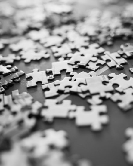 Jigsaw puzzle small of pieces